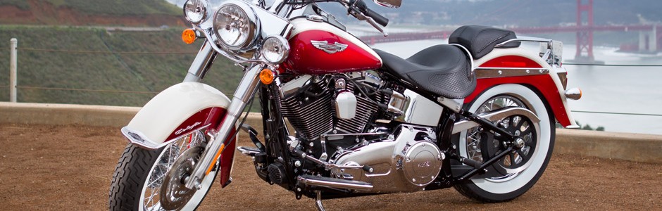 Harley-Davidson Softail Deluxe FLSTN 2013 využijí ti, kteří rádi cestují stylově. Foto: http://www.harley-davidson.com/