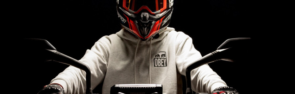 motorcycle-6288958_1280